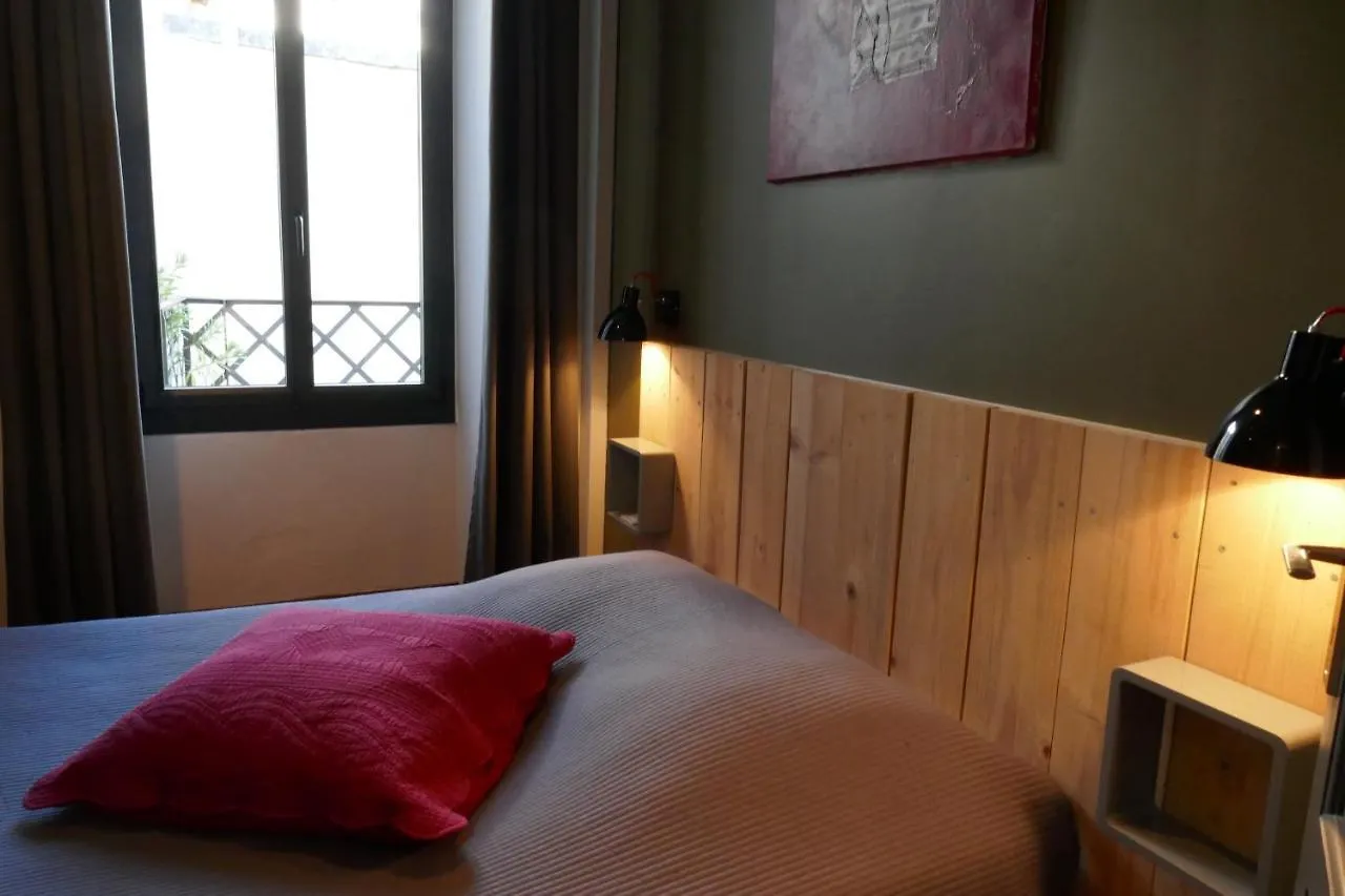Le Sommeil des Fées Saint-Rémy-de-Provence 0*,
